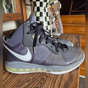 Nike LeBron 8 V/2 "Cool Grey